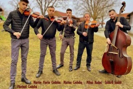 Geniet van een winterse erwtensoep voorafgaand aan Ton Kas