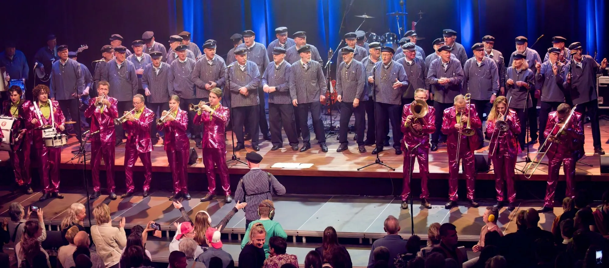 Dweilorkest 't Spul(t), mannenkoor van de Fluisterbootschippers, Mama Juke en andere muzikale vrienden