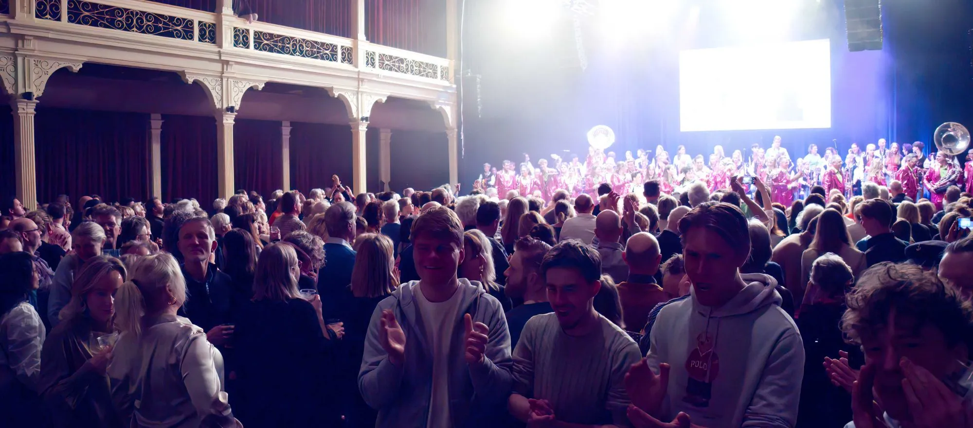 Vrienden aan de IJssel; een concert waarbij muzikale vrienden, van rockband tot mannenkoor en van jong tot oud, samen optreden